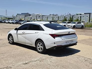 Hyundai Elantra: 2021 г., Гибрид, Седан — 6
