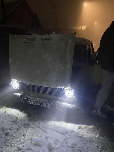 lada 2105: ВАЗ (ЛАДА) 2101: 1983 г., 1.6 л, Механика, Бензин, Седан — 2