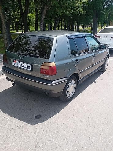голыф 3: Volkswagen Golf: 1993 г., 1.6 л, Механика, Бензин, Хэтчбэк — 3
