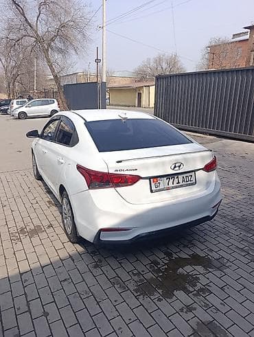 Hyundai Solaris: 2017 г., 1.4 л, Автомат, Бензин, Седан