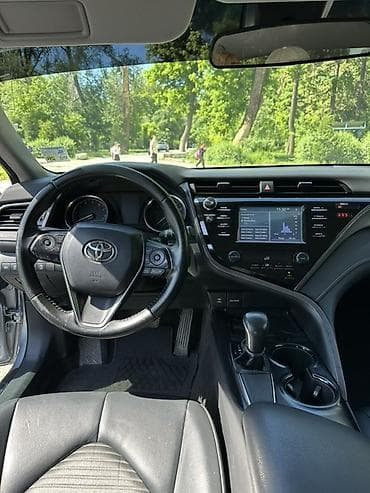 Toyota Camry: 2019 г., 2.5 л, Автомат, Бензин, Седан — 5