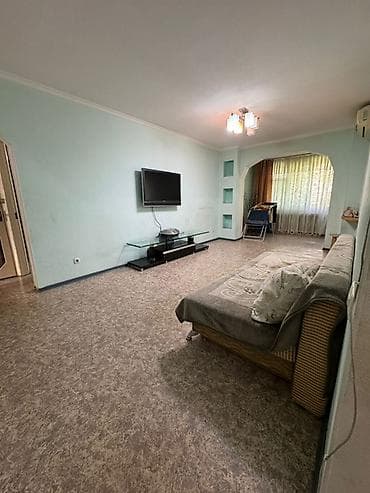 квартиры бишкек продаю: 3 комнаты, 65 м², 2 этаж, Старый ремонт — 8