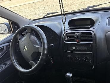 митсубиси запчасть: Mitsubishi Space Star: 2000 г., 1.3 л, Механика, Бензин, Хэтчбэк — 3