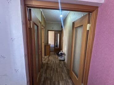6 мкрн квартира: 2 комнаты, 60 м², 106 серия, 7 этаж, Старый ремонт — 3