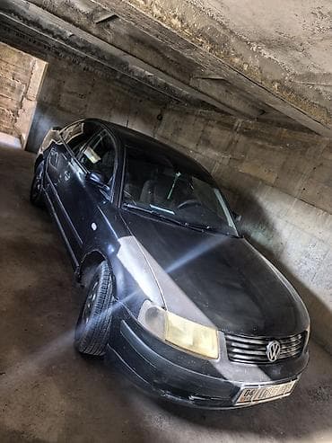 фолсваген б 5: Volkswagen Passat: 2000 г., 2.4 л, Кол менен иштөөчү, Седан — 3