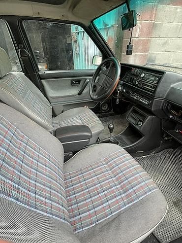 гетз 2: Volkswagen Golf: 1988 г., 1.8 л, Механика, Бензин, Хэтчбэк — 8