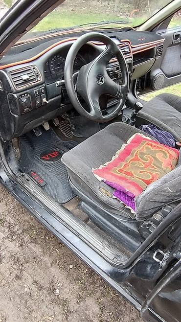 ом 613: Opel Vectra: 1993 г., 1.6 л, Механика, Бензин, Седан — 5