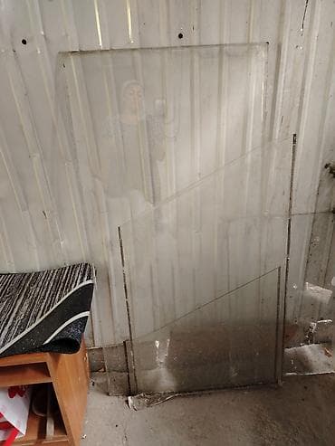 Два стекла большого размера отдам за 1 шт. Банное мыло район at lalafo.kg Два стекла большого размера отдам за 1 шт. Банное мыло район