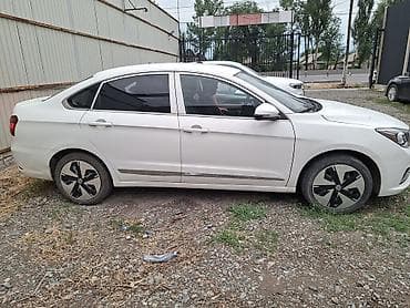 byd e6: Dongfeng : 2022 г., Автомат, Электромобиль, Седан — 3