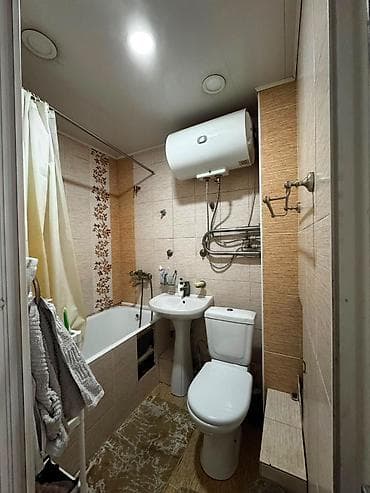 8: 3 комнаты, 58 м², 10 мкр 104 серия, 4 этаж — 5