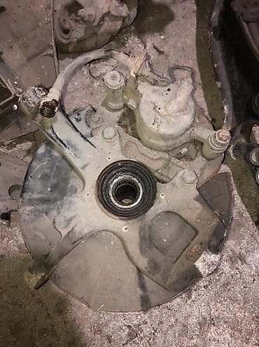 mitsubish: Передняя правая Ступица Mitsubishi 1999 г., Б/у, Оригинал, Япония — 4