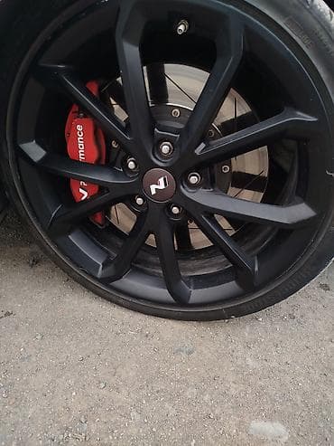 гц 8: Hyundai Veloster: 2018 г., 1.6 л, Робот, Бензин, Хэтчбэк — 7