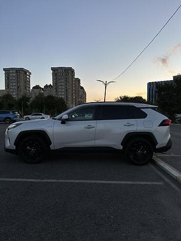 таета аристо: Toyota RAV4: 2023 г., Автомат, Гибрид, Кроссовер — 3