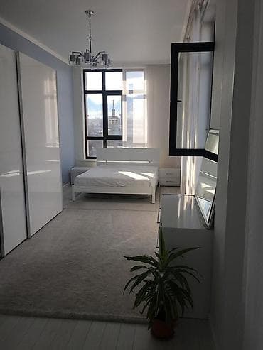 запад: 3 комнаты, 136 м², 8 этаж — 3