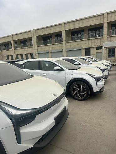 современный: Электромобиль кроссовер (белый), современный дизайн и просторный — 1