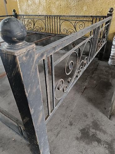 часы железные: Тапчан 250 x 300 x Металл — 6