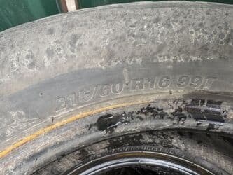 шины на ниву р16: 215.60.16 по 1000 сом — 2