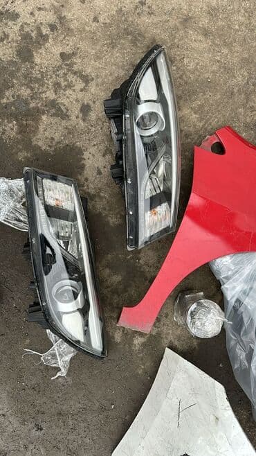 Комплект передних фар Kia 2018 г., Б/у at lalafo.kg Комплект передних фар Kia 2018 г., Б/у