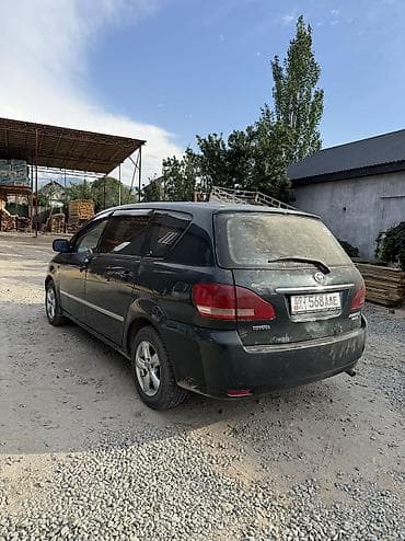 Транспорт: Toyota Ipsum: 2001 г., 2 л, Механика, Дизель, Минивэн — 2