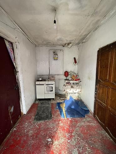 Бөлмөлөр: 45 м², 2 бөлмө, Унаа токтотуучу жай, Забор, тосулган — 8