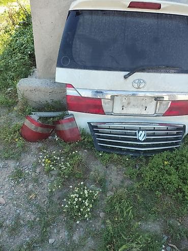 Автозапчасти: Крышка багажника Toyota — 3