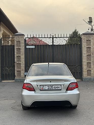 mersedes e320: Daewoo Nexia: 2008 г., 1.6 л, Ручные, Бензин, Седан — 4