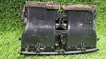 7a fe: Дефлектор центральный задний Е70 0 117 858 Год 2009 В отличном — 3