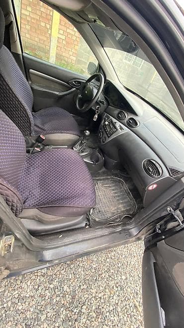 Ford Focus: 2000 г., 1.8 л, Механика, Бензин, Универсал — 5
