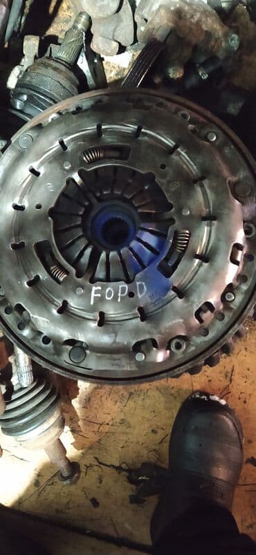 fort: Сцепление в сборе Ford 2005 г., Б/у — 1