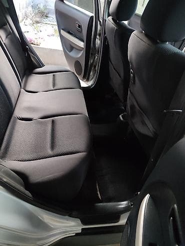 t 25: Toyota Ist: 2004 г., 1.3 л, Автомат, Бензин — 7