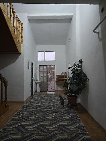тоголок молдо дом: Продаётся большой, уютный добротный 1,5 уровневый дом с жилым — 4