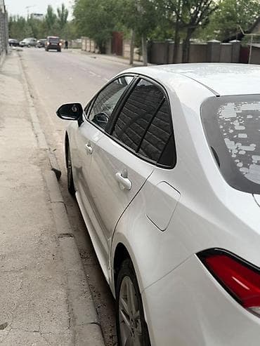 Toyota Levin: 2019 г., Автомат, Бензин, Седан — 4