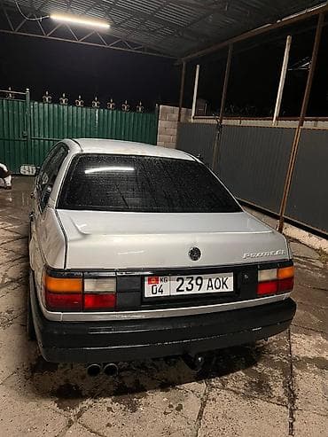 audi rs3: Volkswagen Passat: 1989 г., Седан — 3