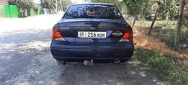 Ford Focus: 2002 г., 1.6 л, Кол менен иштөөчү, Бензин, Седан — 3