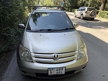 Продажа авто: Toyota Ist: 2003 г., Хэтчбэк — 2