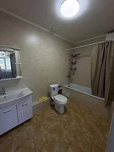 киргизия 1 дома: 200 м², 4 комнаты — 1
