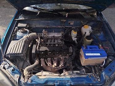 Транспорт: Daewoo Lanos: 1999 г., Бензин, Седан — 5