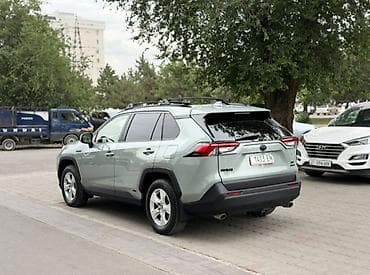 prius plus: Toyota RAV4: 2019 г., Гибрид, Кроссовер — 3