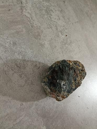 Сыпучие материалы: Натуральный камень-образец (необработанный) - Форма: неправильная — 6