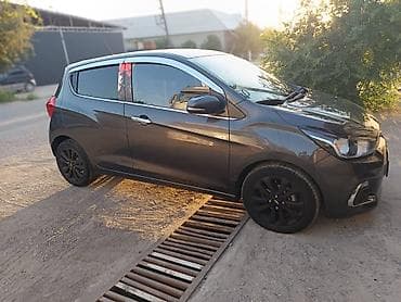 Chevrolet Spark: 2016 г., 1 л, Автомат, Бензин, Хетчбек — 4