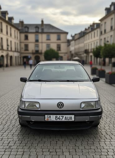 Продажа авто: Volkswagen Passat: 1989 г., 1.8 л, Механика, Газ, Седан — 1
