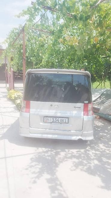 Продажа авто: Honda Mobilio: 2002 г., Минивэн — 4