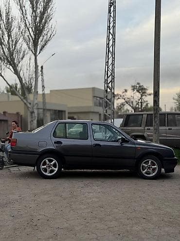 стартир венто: Volkswagen Vento: 1992 г., 2 л, Механика, Бензин, Седан — 1