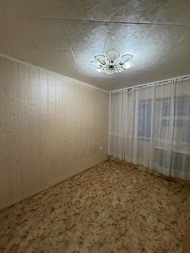 all group: 3 комнаты, 43 м², 2 этаж, Старый ремонт — 2