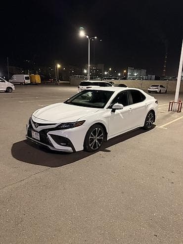 Toyota Camry: 2020 г., 2.5 л, Автомат, Бензин, Седан