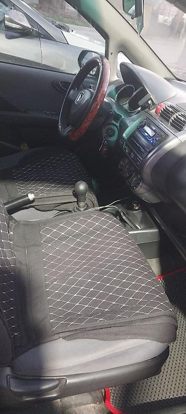 mini jack: Honda Jazz: 2002 г., 1.5 л, Механика, Хэтчбэк — 1