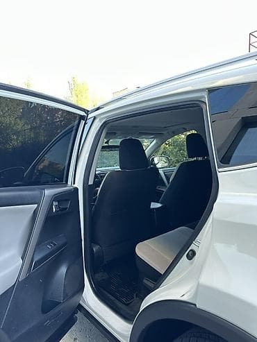 сл: Toyota RAV4: 2016 г., 2.5 л, Гибрид, Кроссовер — 5