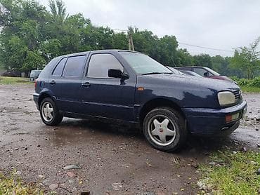 Volkswagen Golf: 1995 г., 1.6 л, Механика, Бензин, Хэтчбэк