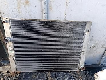 bmw e60 m5: Радиатор БМВ е60 — 1