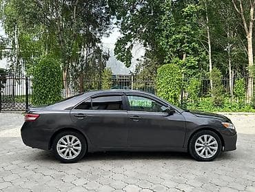 Транспорт: Toyota Camry: 2010 г., 2.5 л, Автомат, Бензин, Седан — 4